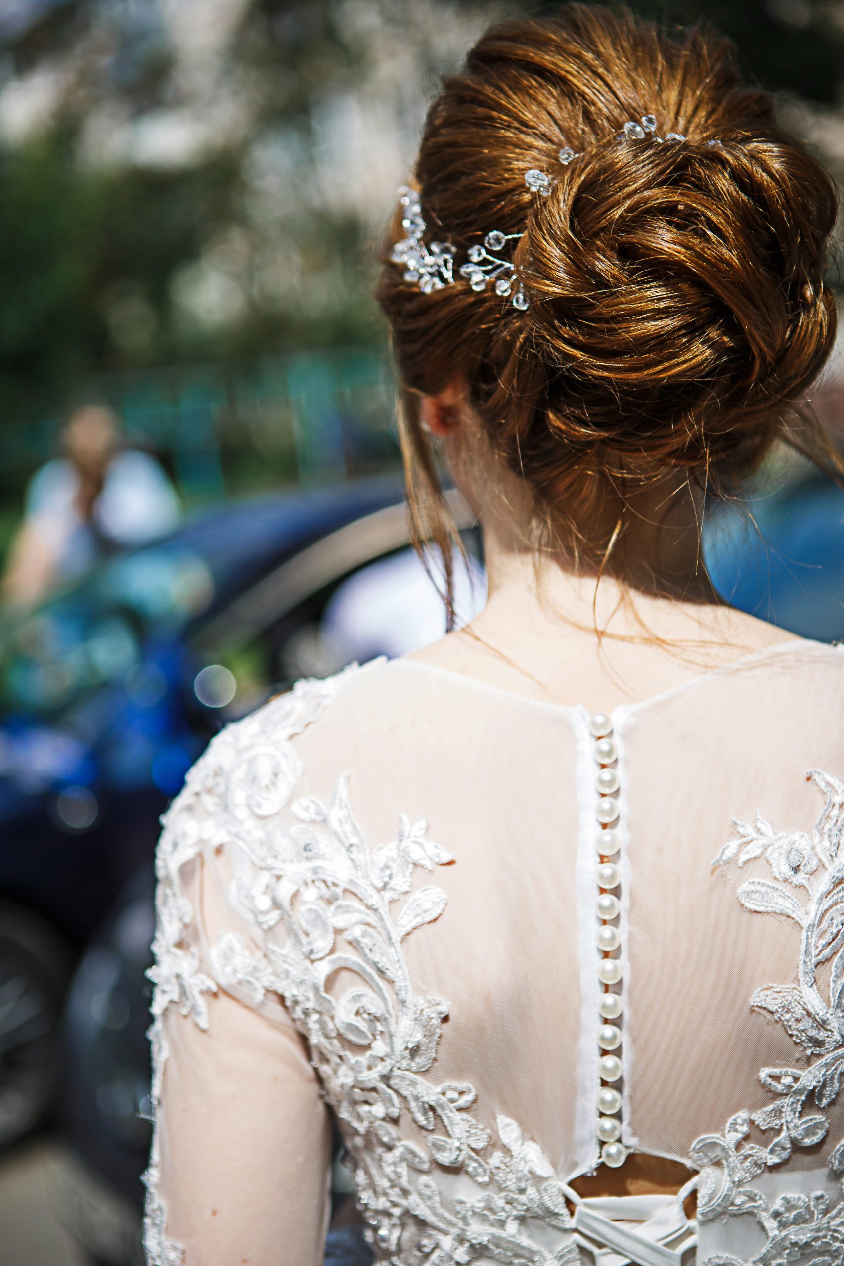 the-bride-s-back-in-a-wedding-dress-with-lace-and-2026-01-05-23-23-42-utc (1)